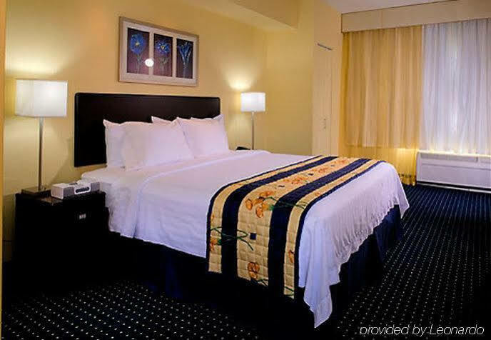 Springhill By Marriott Golden Gate