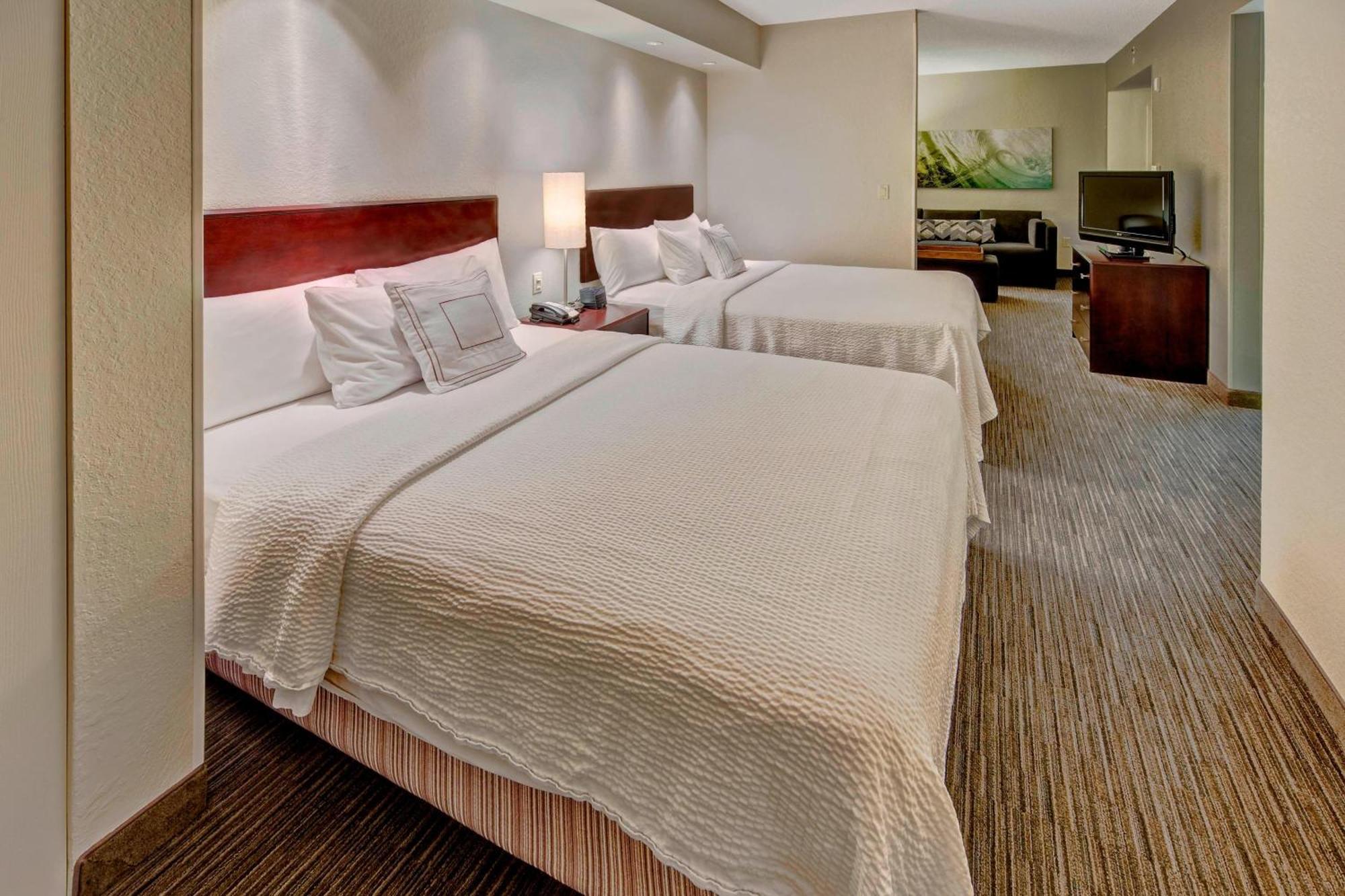Hotel Springhill By Marriott Golden Gate